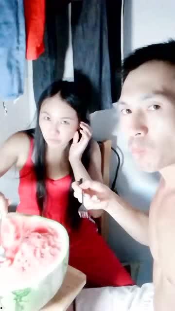 情人节吃瓜吵架视频播放,视频播放背后的情感纠葛