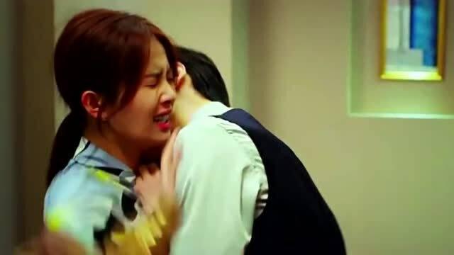 亲吻吃瓜的视频网站在线观看